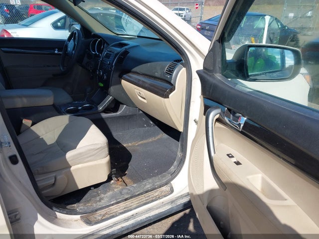 Продаж на аукціоні авто 2011 Kia Sorento Lx V6, vin: 5XYKTDA24BG048220, номер лоту: 44723736
