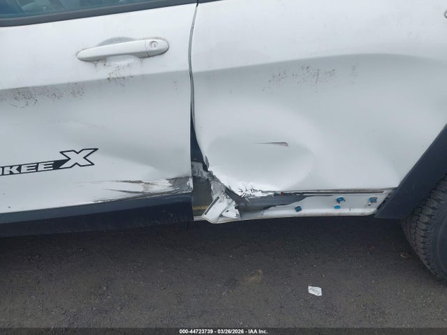 2022 Jeep Cherokee X 4x4 მანქანა იყიდება აუქციონზე, vin: 1C4PJMCX9ND546906, აუქციონის ნომერი: 44723739