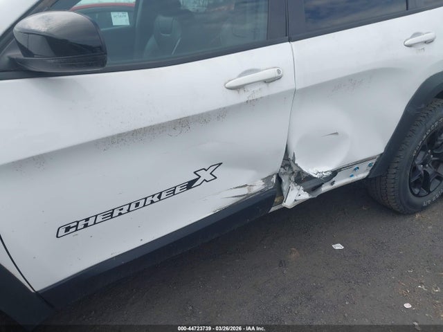 2022 Jeep Cherokee X 4x4 მანქანა იყიდება აუქციონზე, vin: 1C4PJMCX9ND546906, აუქციონის ნომერი: 44723739