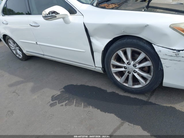 44723740 :رقم المزاد ، JTHBK1EG2B2435218 vin ، 2011 Lexus Es 350 مزاد بيع