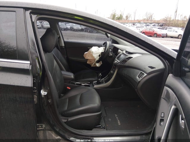 5NPDH4AE2FH548377 Hyundai Elantra Limited