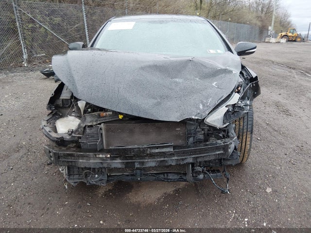 5NPDH4AE2FH548377 Hyundai Elantra Limited