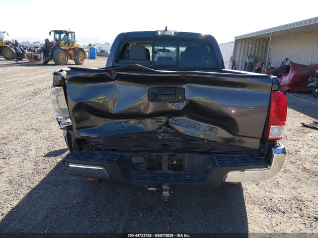 5TFAX5GN6HX087257 Toyota Tacoma Sr5