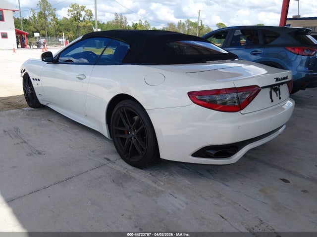 2015 MASERATI GRANTURISMO ZAM45VMA9F0136604 Photo 2