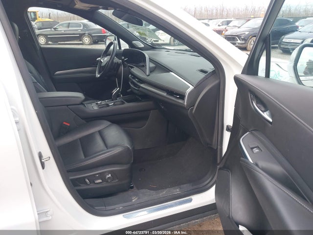2024 Cadillac Xt4 Awd Premium Luxury მანქანა იყიდება აუქციონზე, vin: 1GYFZDR43RF100305, აუქციონის ნომერი: 44723791