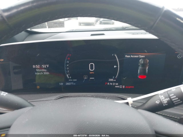 2024 Cadillac Xt4 Awd Premium Luxury მანქანა იყიდება აუქციონზე, vin: 1GYFZDR43RF100305, აუქციონის ნომერი: 44723791