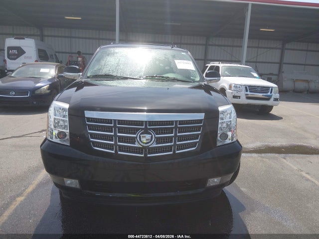 2011 Cadillac Escalade Standard მანქანა იყიდება აუქციონზე, vin: 1GYS3AEF1BR207976, აუქციონის ნომერი: 44723812