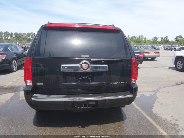 2011 Cadillac Escalade Standard მანქანა იყიდება აუქციონზე, vin: 1GYS3AEF1BR207976, აუქციონის ნომერი: 44723812
