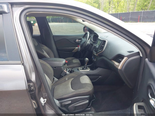 Продаж на аукціоні авто 2018 Jeep Cherokee Latitude Fwd, vin: 1C4PJLCBXJD544302, номер лоту: 44723943