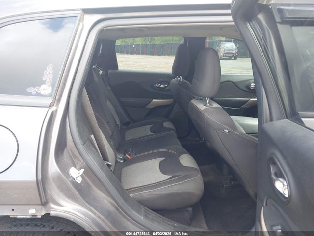 Продаж на аукціоні авто 2018 Jeep Cherokee Latitude Fwd, vin: 1C4PJLCBXJD544302, номер лоту: 44723943