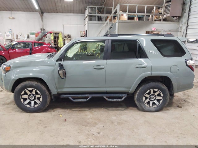 Продаж на аукціоні авто 2023 Toyota 4runner Trd Off Road Premium, vin: JTERU5JR1P6156251, номер лоту: 44723985