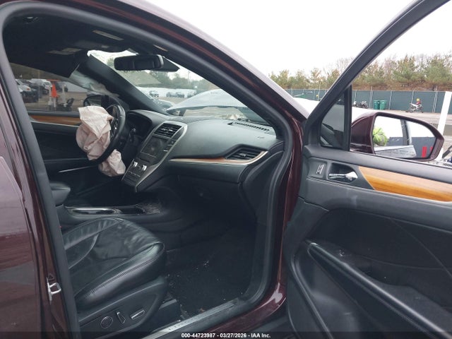 Продаж на аукціоні авто 2019 Lincoln Mkc Reserve, vin: 5LMCJ3D97KUL44241, номер лоту: 44723987