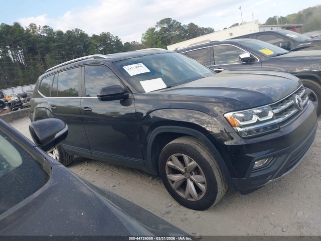 Продаж на аукціоні авто 2018 Volkswagen Atlas 3.6l V6 Se, vin: 1V2KR2CA4JC569186, номер лоту: 44724000
