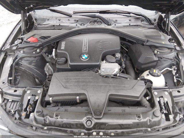 2015 Bmw 328i Xdrive მანქანა იყიდება აუქციონზე, vin: WBA3B3G57FNR85559, აუქციონის ნომერი: 44724020