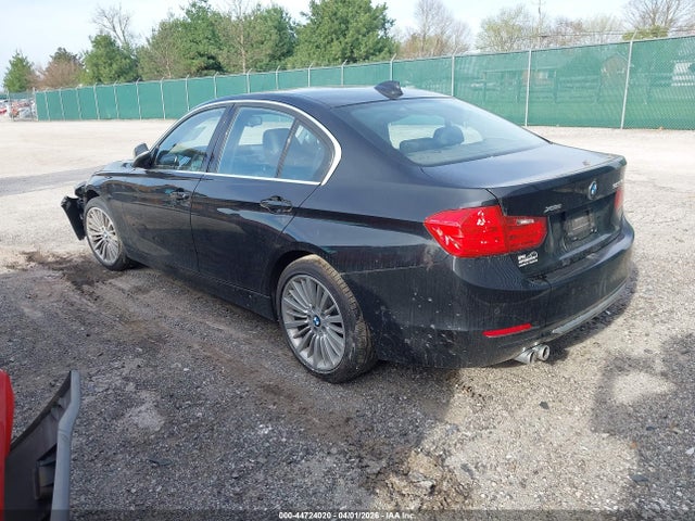 2015 Bmw 328i Xdrive მანქანა იყიდება აუქციონზე, vin: WBA3B3G57FNR85559, აუქციონის ნომერი: 44724020