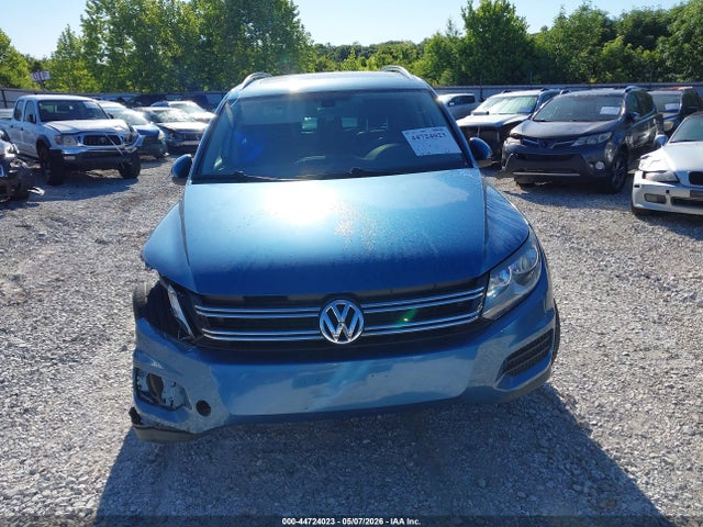 2017 Volkswagen Tiguan 2.0t Wolfsburg Edition მანქანა იყიდება აუქციონზე, vin: WVGSV7AX7HK035063, აუქციონის ნომერი: 44724023