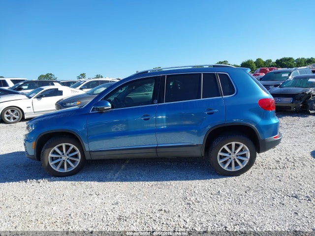 2017 Volkswagen Tiguan 2.0t Wolfsburg Edition მანქანა იყიდება აუქციონზე, vin: WVGSV7AX7HK035063, აუქციონის ნომერი: 44724023