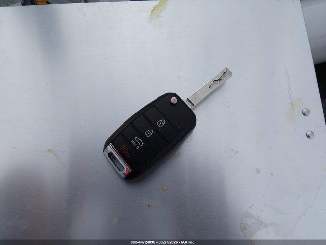 KIA Optima Lx 2019 5XXGT4L33KG357421 Image 11