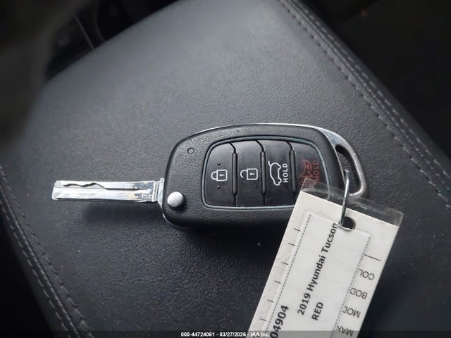 44724061 :رقم المزاد ، KM8J23A44KU941945 vin ، 2019 Hyundai Tucson Se مزاد بيع