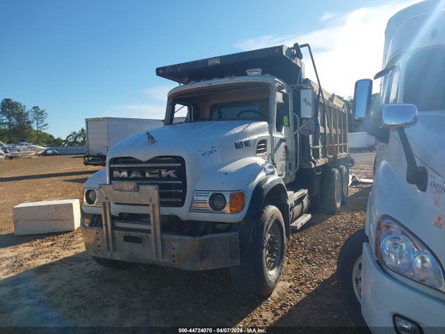 Продаж на аукціоні авто 2007 Mack 700 Cv700, vin: 1M2AG11C97M068150, номер лоту: 44724070