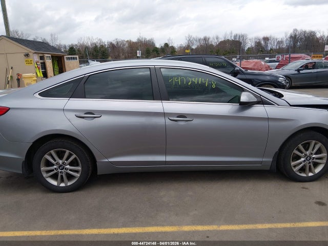 2017 Hyundai Sonata Se მანქანა იყიდება აუქციონზე, vin: 5NPE24AF4HH530450, აუქციონის ნომერი: 44724148