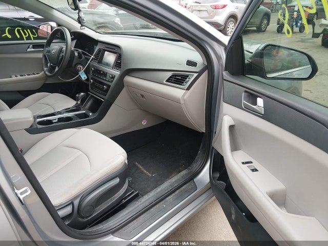2017 Hyundai Sonata Se მანქანა იყიდება აუქციონზე, vin: 5NPE24AF4HH530450, აუქციონის ნომერი: 44724148