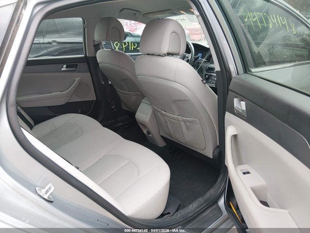 2017 Hyundai Sonata Se მანქანა იყიდება აუქციონზე, vin: 5NPE24AF4HH530450, აუქციონის ნომერი: 44724148
