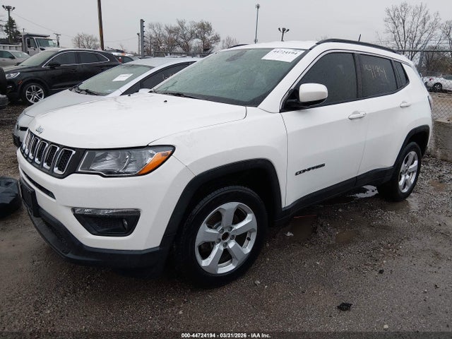 44724194 :رقم المزاد ، 3C4NJCBB3JT356174 vin ، 2018 Jeep Compass Latitude Fwd مزاد بيع