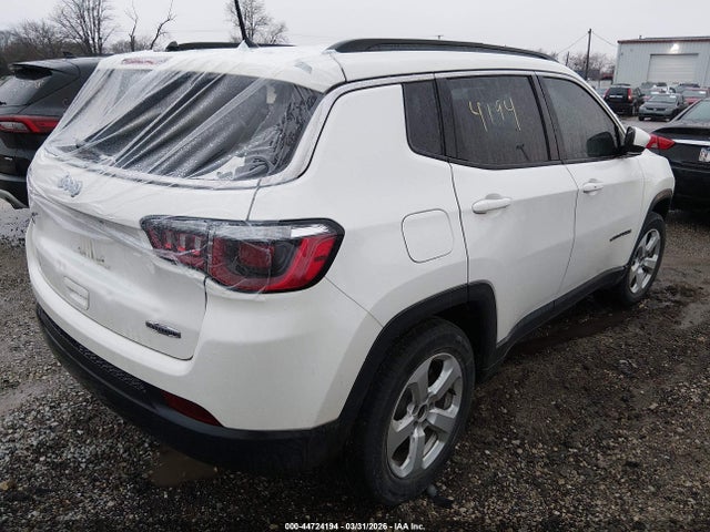 44724194 :رقم المزاد ، 3C4NJCBB3JT356174 vin ، 2018 Jeep Compass Latitude Fwd مزاد بيع