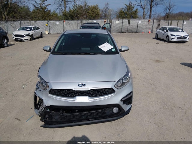 44724212 :رقم المزاد ، 3KPF24AD5ME375280 vin ، 2021 Kia Forte Lxs مزاد بيع