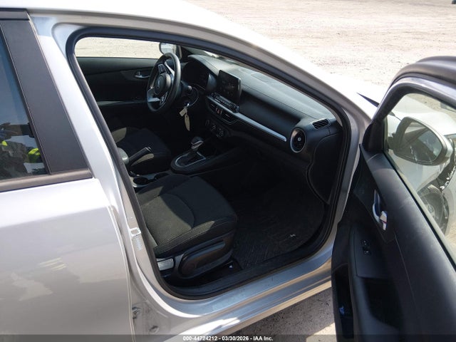 44724212 :رقم المزاد ، 3KPF24AD5ME375280 vin ، 2021 Kia Forte Lxs مزاد بيع