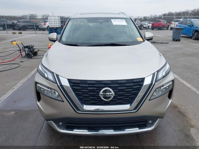 JN8AT3DD8MW317137 Nissan Rogue Platinum Intelligent Awd