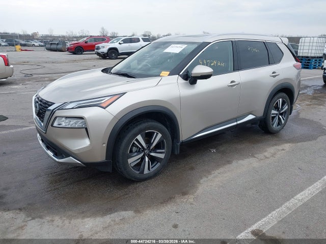 JN8AT3DD8MW317137 Nissan Rogue Platinum Intelligent Awd
