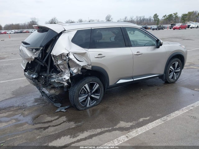 JN8AT3DD8MW317137 Nissan Rogue Platinum Intelligent Awd