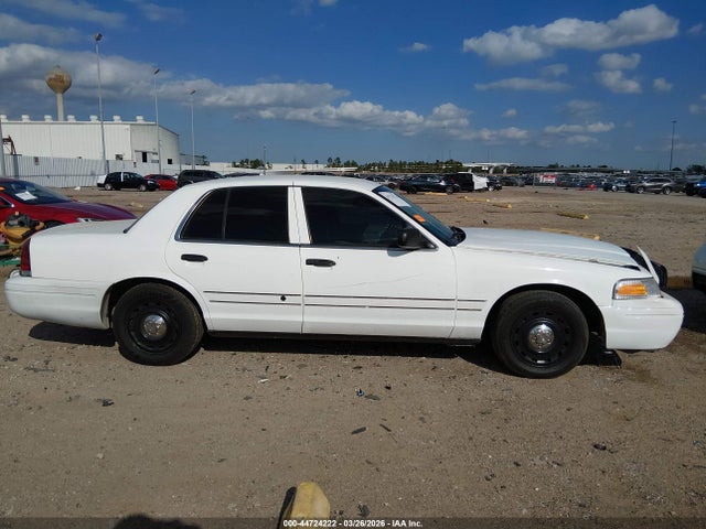 44724222 :رقم المزاد ، 2FAFP73VX8X115925 vin ، 2008 Ford Crown Victoria Standard مزاد بيع