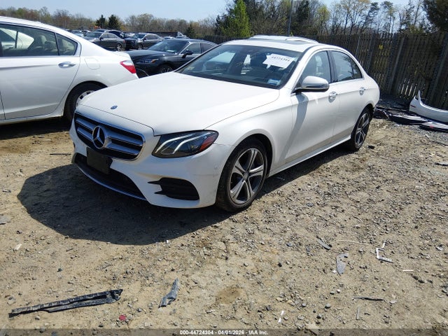 2017 MERCEDES-BENZ E 300 WDDZF4KB4HA182230 Photo 1