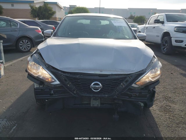 3N1AB7AP0KY272871 Nissan SENTRA SV
