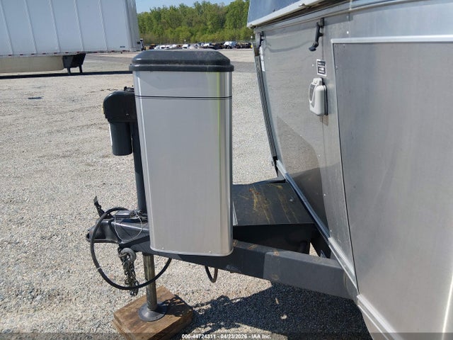 1ZTX9YJ25EJ530311 Airstream Other