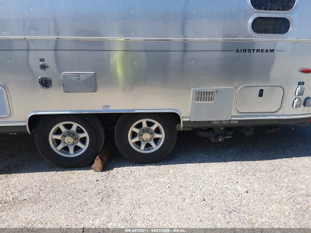 1ZTX9YJ25EJ530311 Airstream Other