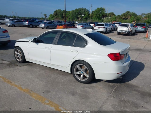 2014 BMW 320I WBA3B1G56ENS78018 Photo 2