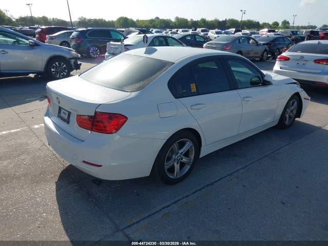 2014 BMW 320I WBA3B1G56ENS78018 Photo 3