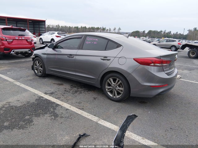 44724338 :رقم المزاد ، 5NPD84LF7JH305355 vin ، 2018 Hyundai Elantra Sel مزاد بيع