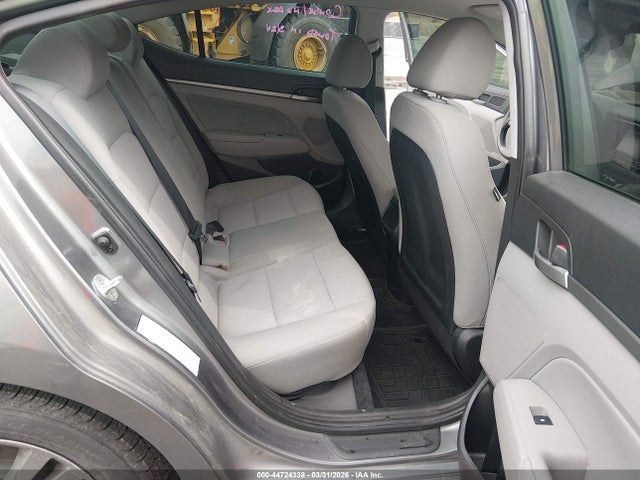 44724338 :رقم المزاد ، 5NPD84LF7JH305355 vin ، 2018 Hyundai Elantra Sel مزاد بيع