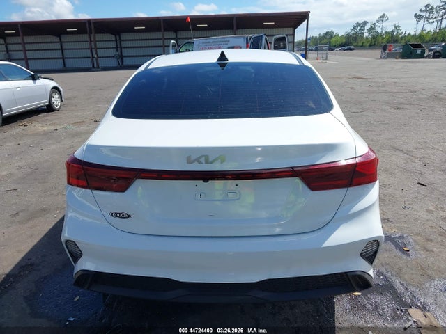 2024 Kia Forte Lxs მანქანა იყიდება აუქციონზე, vin: 3KPF24AD2RE766698, აუქციონის ნომერი: 44724400