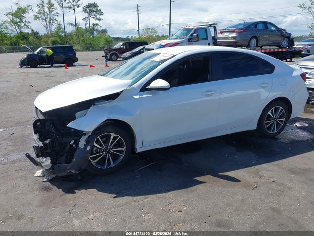 2024 Kia Forte Lxs მანქანა იყიდება აუქციონზე, vin: 3KPF24AD2RE766698, აუქციონის ნომერი: 44724400