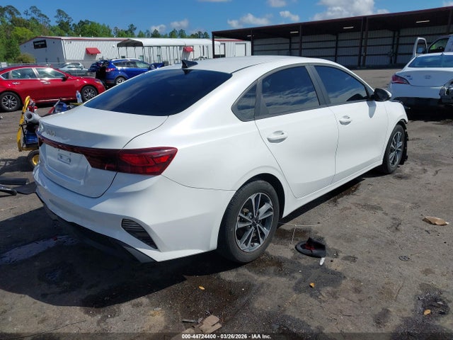 2024 Kia Forte Lxs მანქანა იყიდება აუქციონზე, vin: 3KPF24AD2RE766698, აუქციონის ნომერი: 44724400