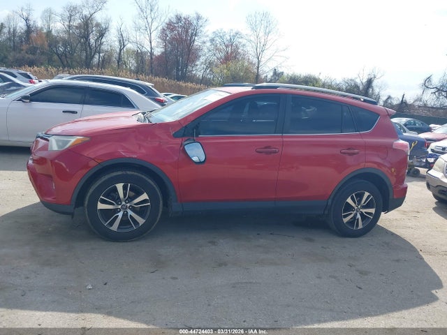 Продаж на аукціоні авто 2017 Toyota Rav4 Xle, vin: JTMWFREV2HJ134807, номер лоту: 44724403