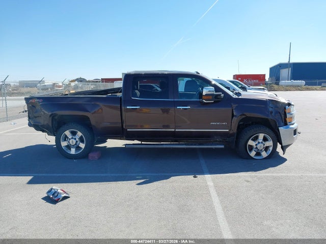 2016 Chevrolet Silverado 2500hd Ltz მანქანა იყიდება აუქციონზე, vin: 1GC1KWEG6GF138009, აუქციონის ნომერი: 44724411