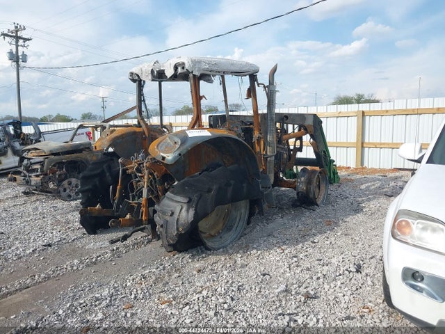 44724473 :رقم المزاد ، L06330H662613 vin ، 2011 John Deere 6330 Tractor مزاد بيع