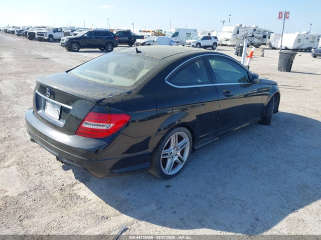 Продаж на аукціоні авто 2014 Mercedes-benz C 250, vin: WDDGJ4HB8EG324729, номер лоту: 44724496